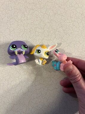 Littlest Pet Shop Toy Lot - Purple Walrus, White Bunny, Pink hermit crab